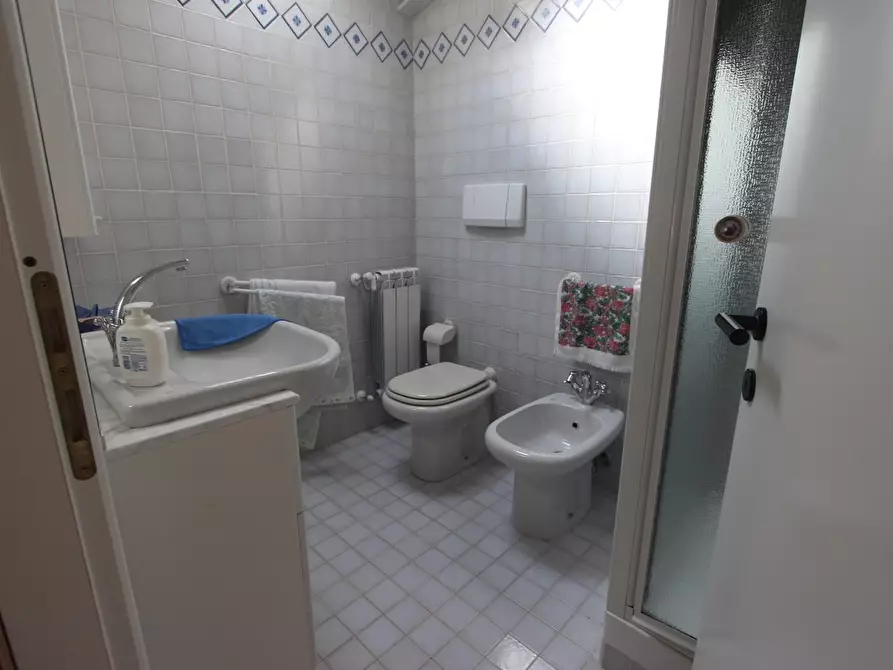 Immagine 37 di Casa semindipendente in vendita  a La Spezia