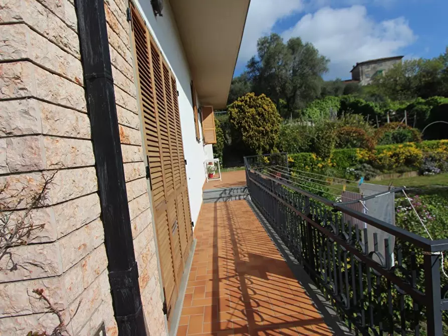 Immagine 5 di Casa semindipendente in vendita  a La Spezia