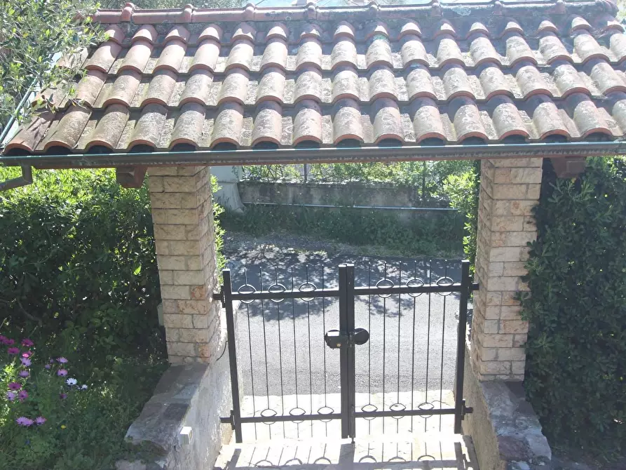 Immagine 7 di Casa semindipendente in vendita  a La Spezia