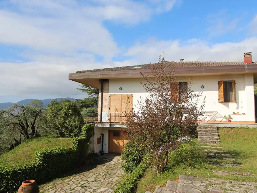 Immagine 1 di Casa semindipendente in vendita  a La Spezia