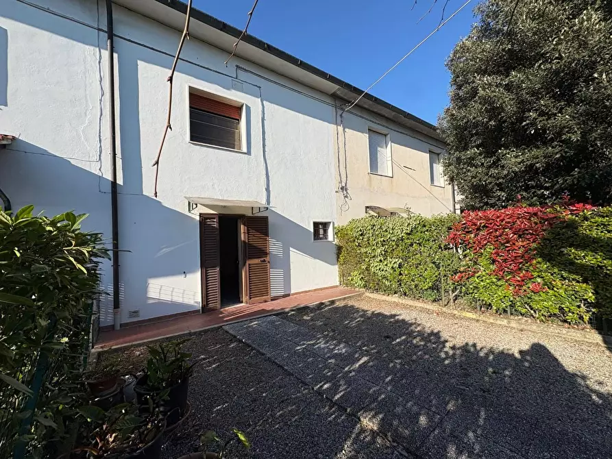 Immagine 1 di Terratetto in vendita  a Crespina Lorenzana