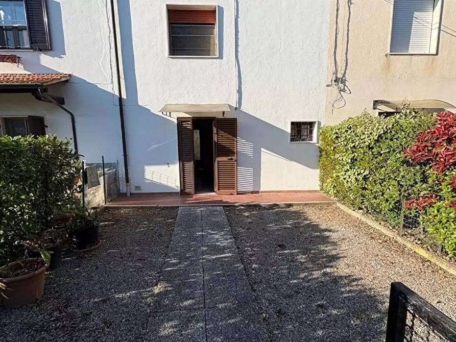 Immagine 15 di Terratetto in vendita  a Crespina Lorenzana