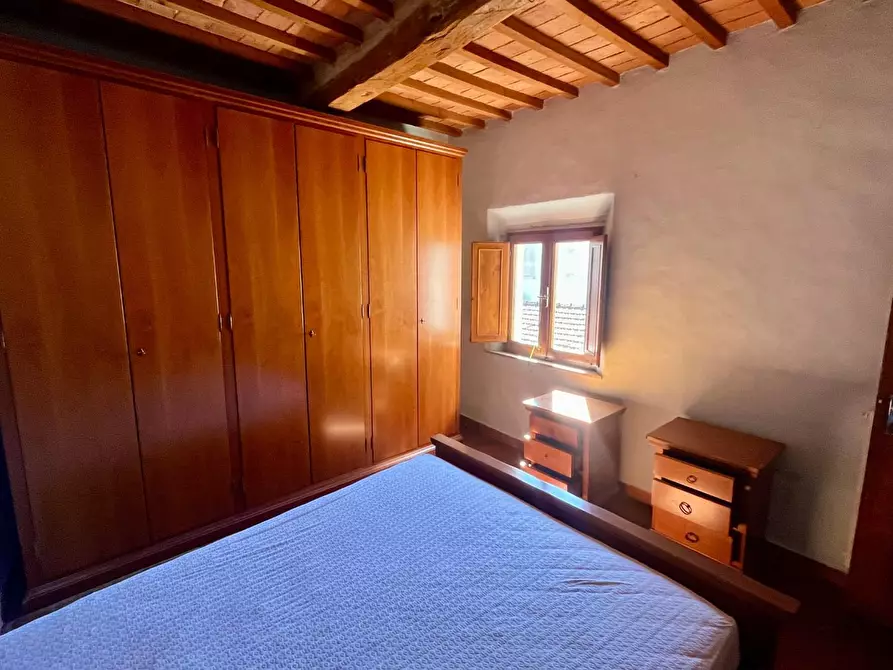 Immagine 10 di Appartamento in vendita  a Asciano