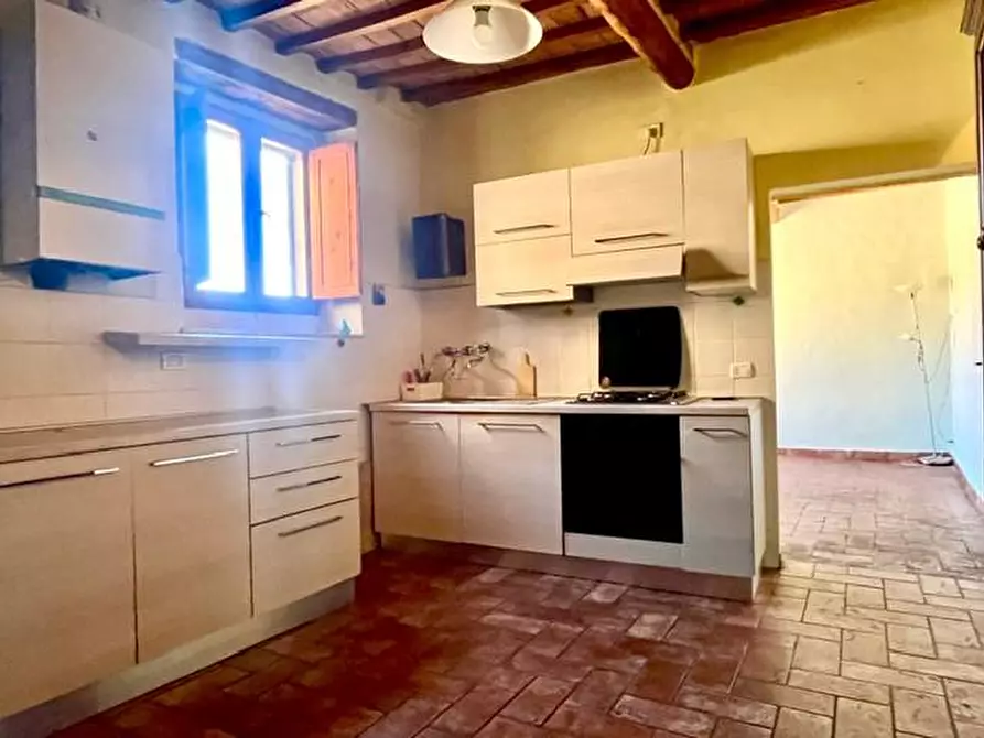 Immagine 2 di Appartamento in vendita  a Asciano