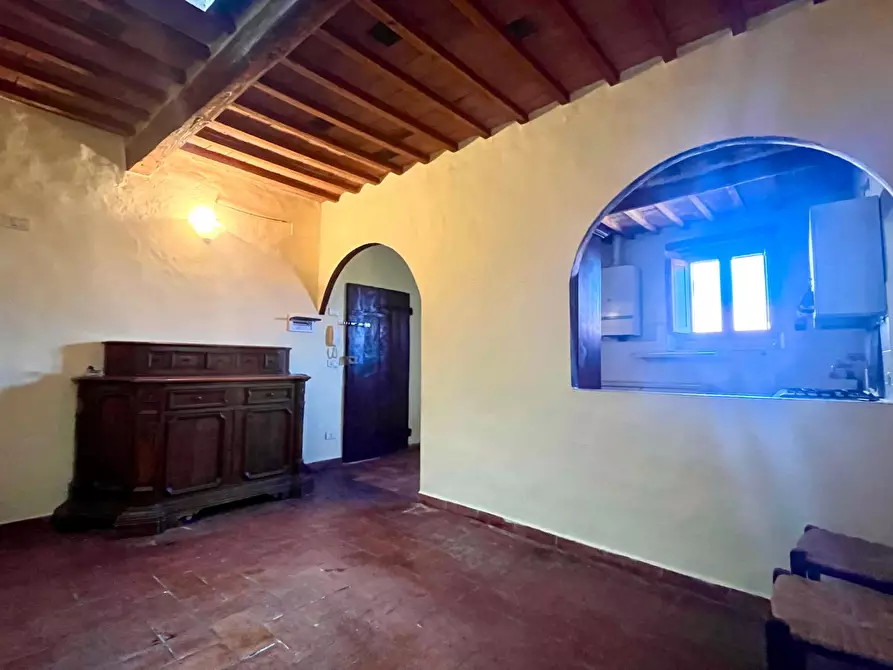 Immagine 1 di Appartamento in vendita  a Asciano