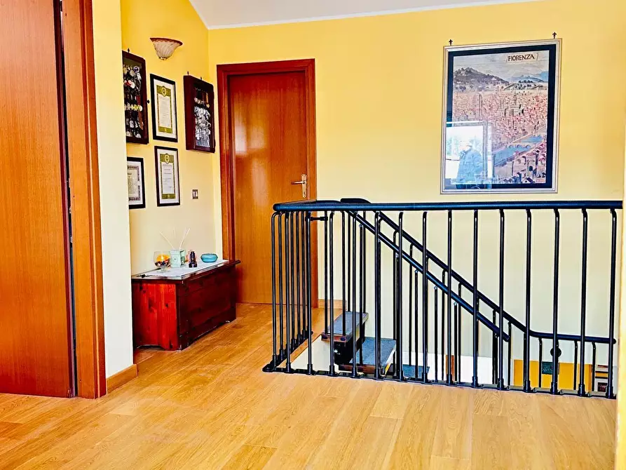 Immagine 10 di Appartamento in vendita  a Siena