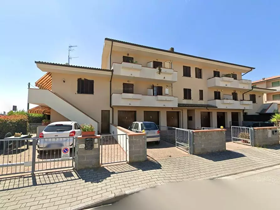 Immagine 1 di Appartamento in vendita  a Calcinaia