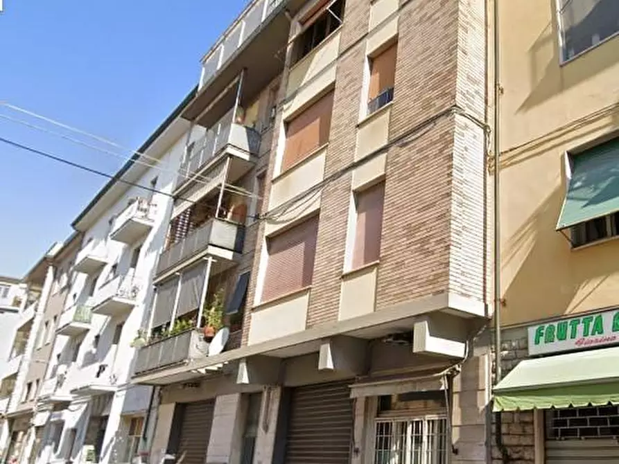 Immagine 2 di Appartamento in vendita  a Pontedera