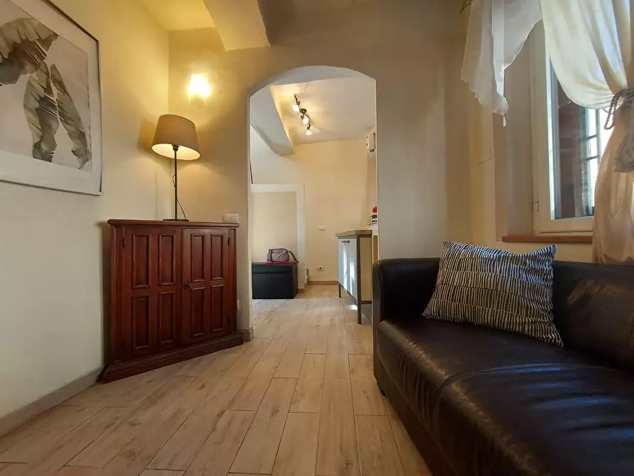 Immagine 1 di Terratetto in vendita  a Lucca