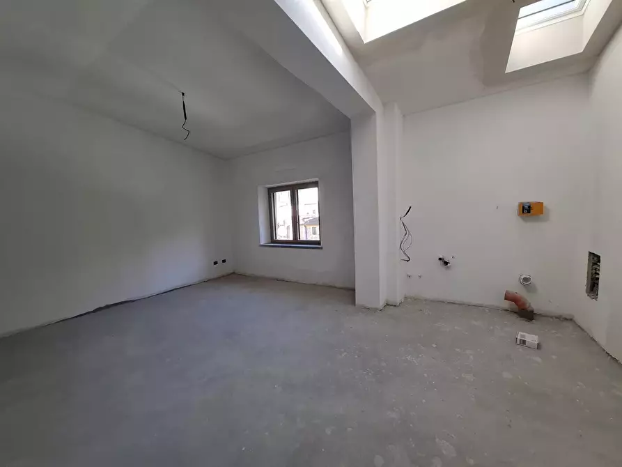 Immagine 7 di Appartamento in vendita  a Carrara