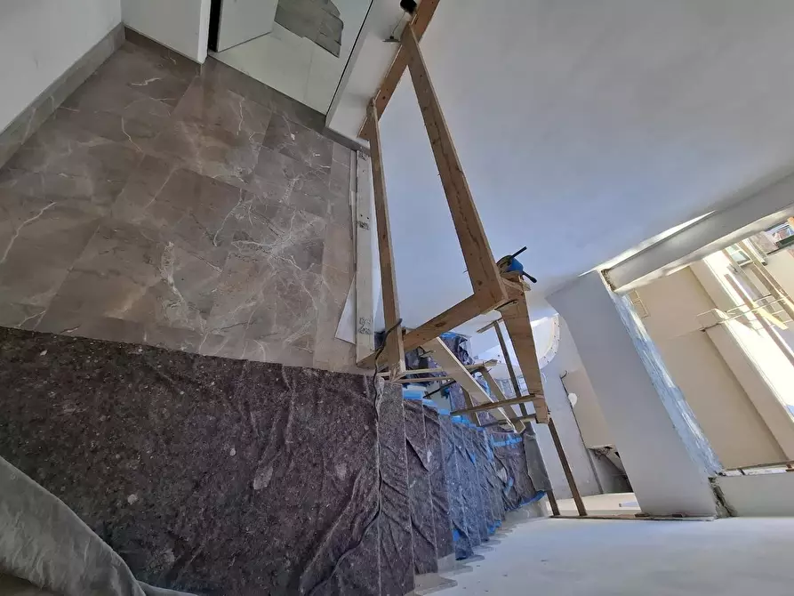 Immagine 9 di Appartamento in vendita  a Carrara