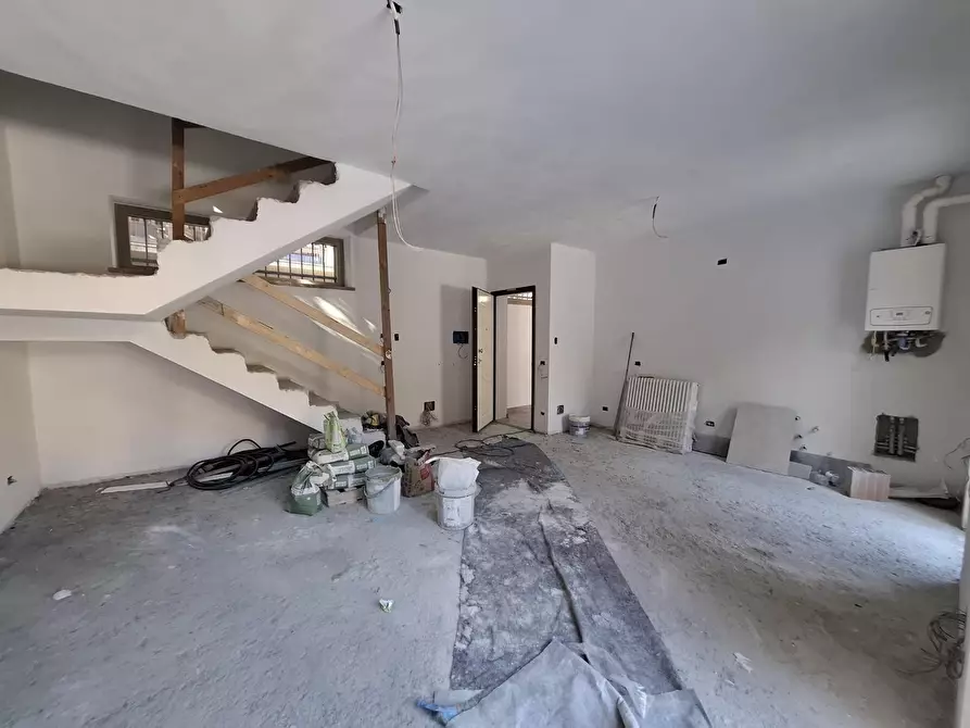 Immagine 5 di Appartamento in vendita  a Carrara