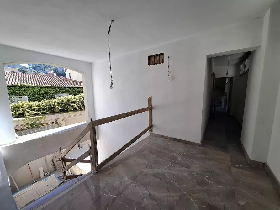 Immagine 10 di Appartamento in vendita  a Carrara