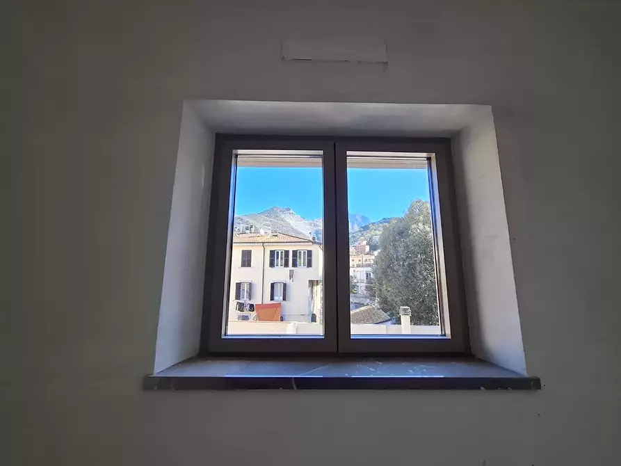 Immagine 8 di Appartamento in vendita  a Carrara