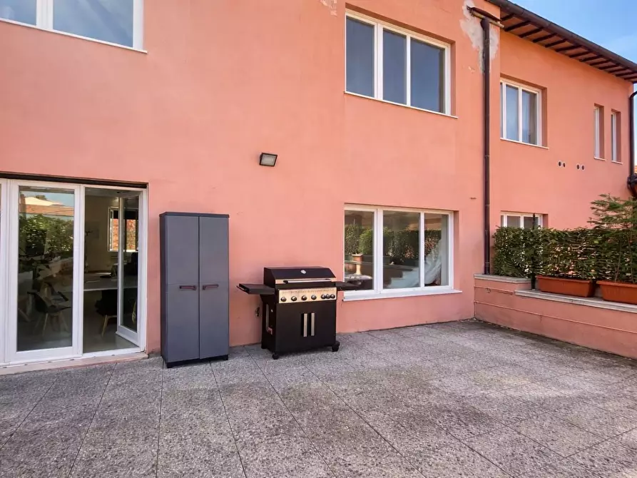 Immagine 8 di Appartamento in vendita  a Pisa
