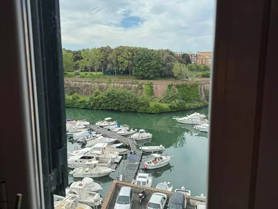 Immagine 25 di Appartamento in vendita  a Livorno