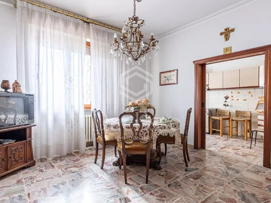 Immagine 15 di Villa in vendita  a Fucecchio