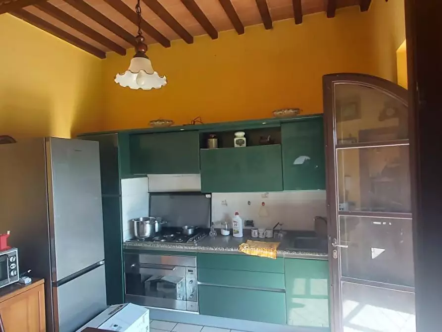 Immagine 7 di Rustico / casale in vendita  a Crespina Lorenzana