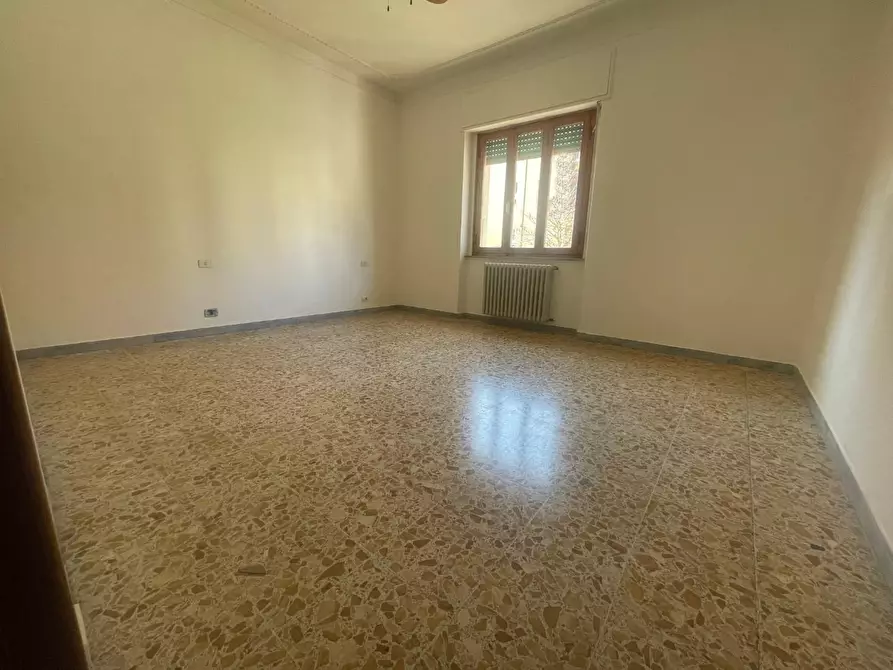 Immagine 8 di Appartamento in vendita  a Poggibonsi