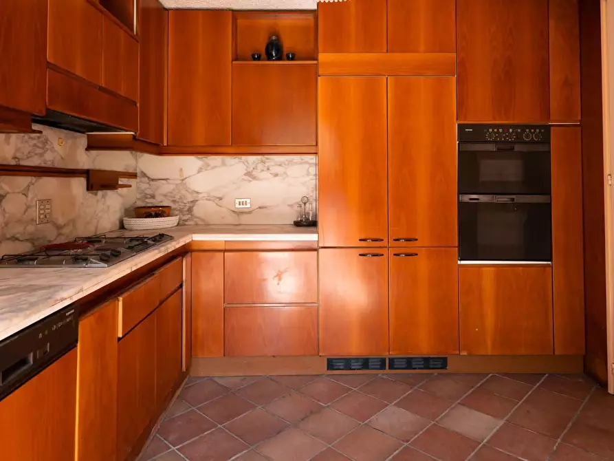 Immagine 17 di Villa in vendita  a Empoli