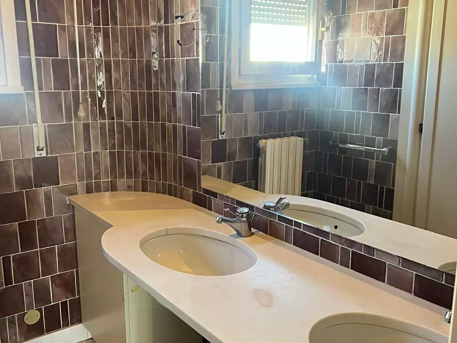 Immagine 25 di Villa in vendita  a Empoli