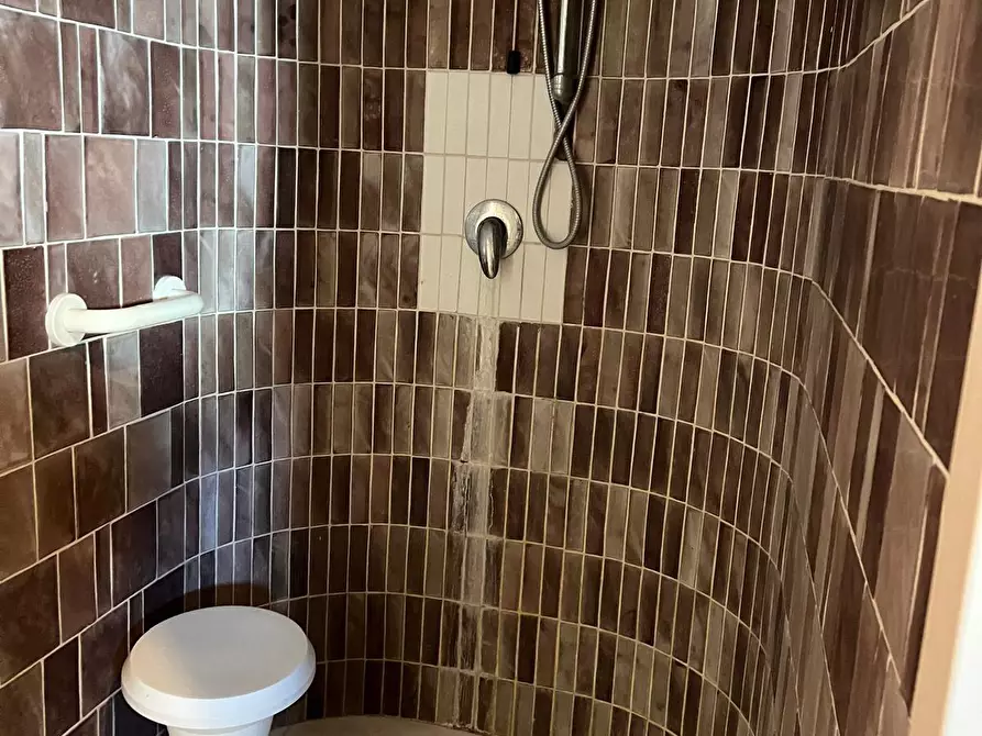 Immagine 26 di Villa in vendita  a Empoli