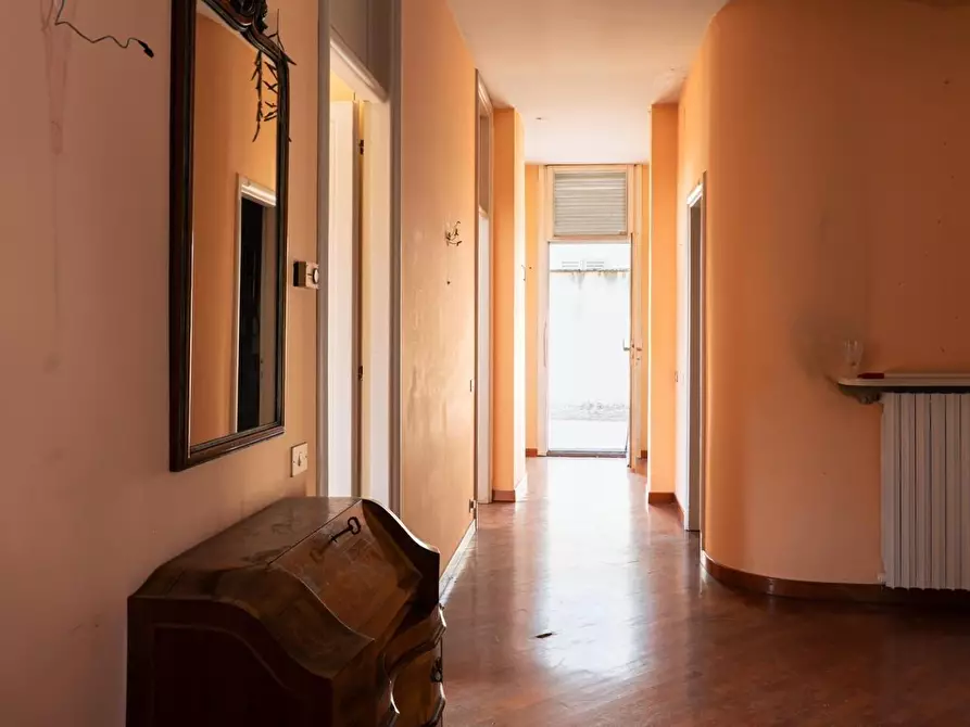 Immagine 22 di Villa in vendita  a Empoli