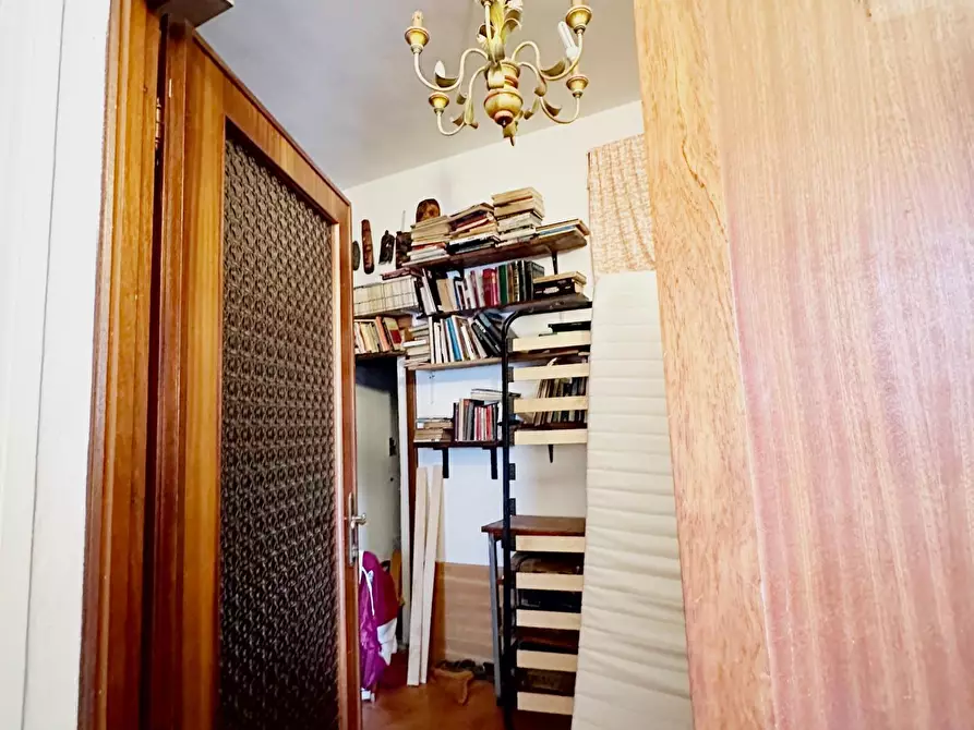 Immagine 17 di Appartamento in vendita  a Capannori