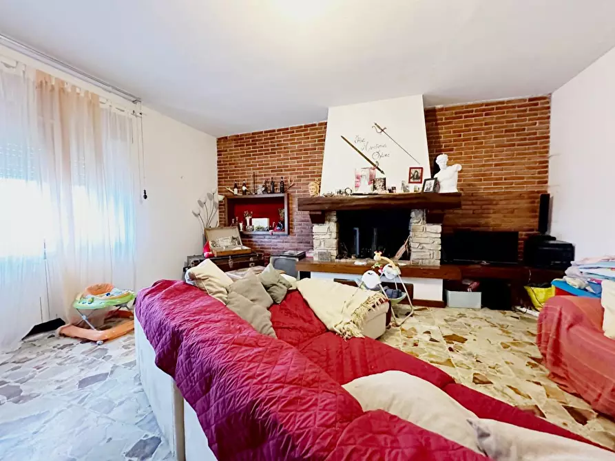 Immagine 2 di Appartamento in vendita  a Capannori