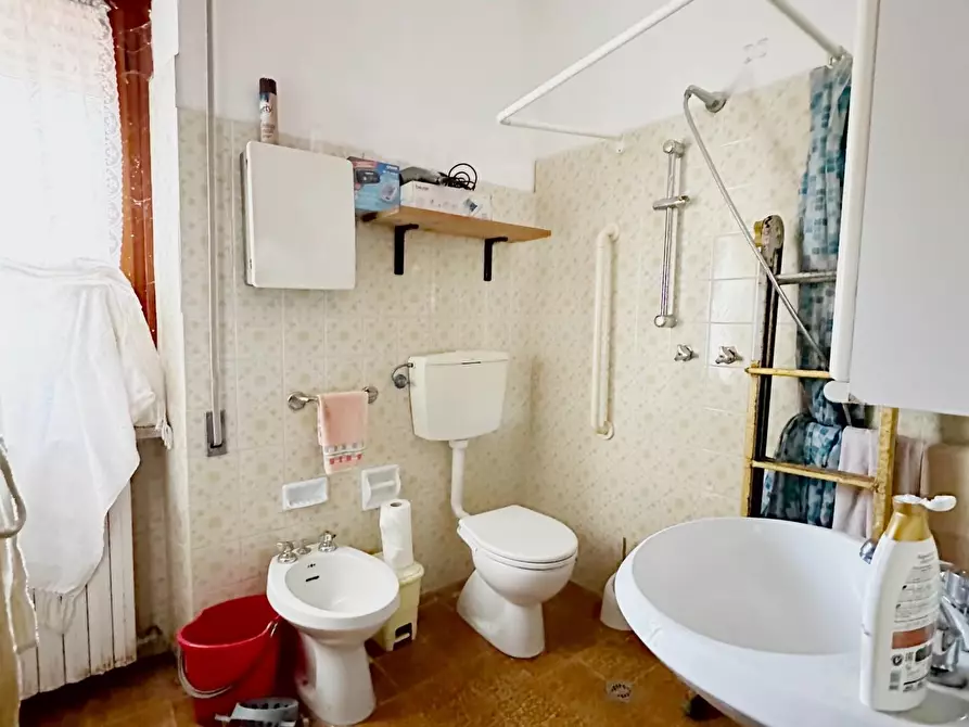 Immagine 18 di Appartamento in vendita  a Capannori