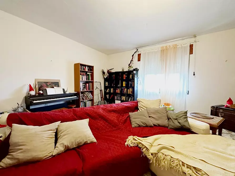 Immagine 4 di Appartamento in vendita  a Capannori