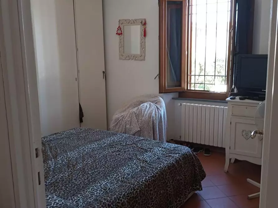 Immagine 23 di Casa bifamiliare in vendita  a Montignoso
