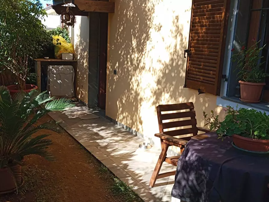 Immagine 15 di Casa bifamiliare in vendita  a Montignoso