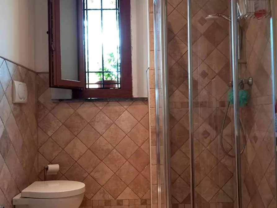 Immagine 13 di Casa bifamiliare in vendita  a Montignoso