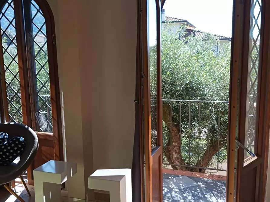 Immagine 19 di Casa bifamiliare in vendita  a Montignoso