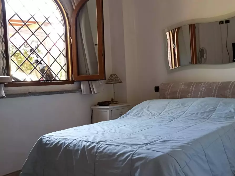 Immagine 11 di Casa bifamiliare in vendita  a Montignoso