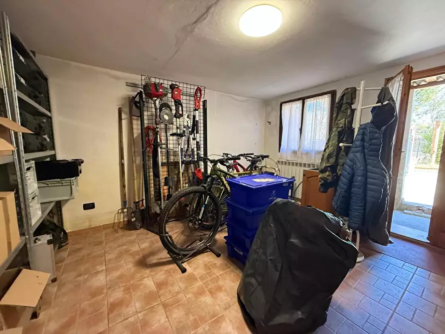 Immagine 10 di Casa indipendente in vendita  a Crespina Lorenzana