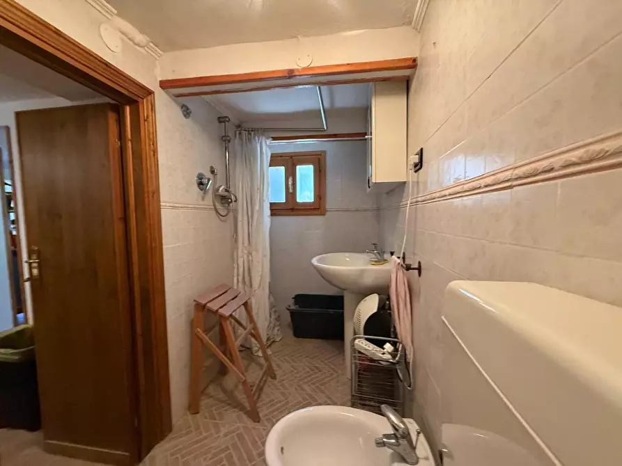 Immagine 13 di Casa indipendente in vendita  a Crespina Lorenzana