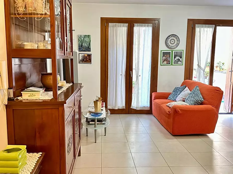 Immagine 7 di Appartamento in vendita  a Siena
