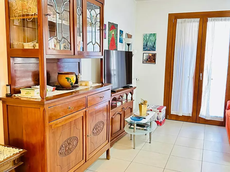 Immagine 5 di Appartamento in vendita  a Siena
