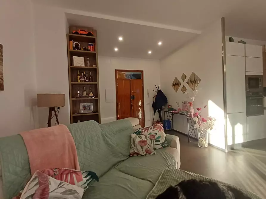 Immagine 2 di Appartamento in vendita  a Siena