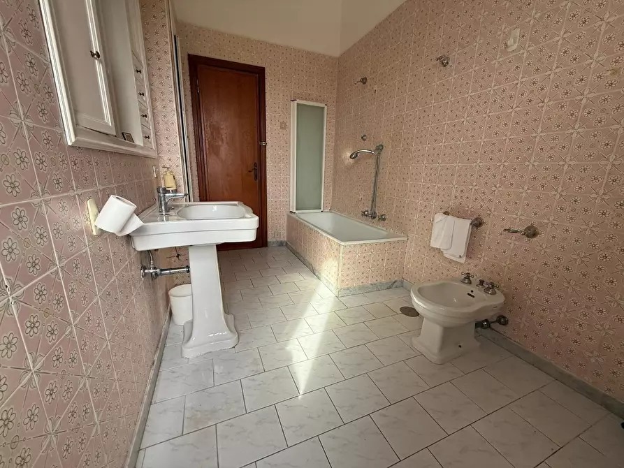 Immagine 13 di Villa in affitto  a Crespina Lorenzana