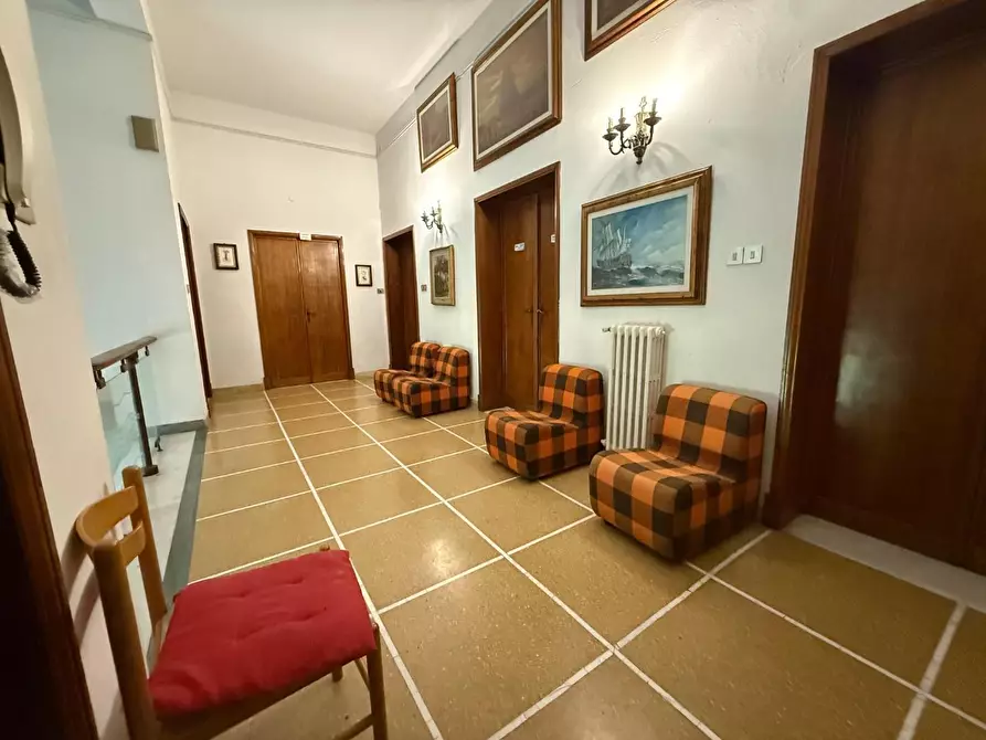 Immagine 6 di Villa in affitto  a Crespina Lorenzana