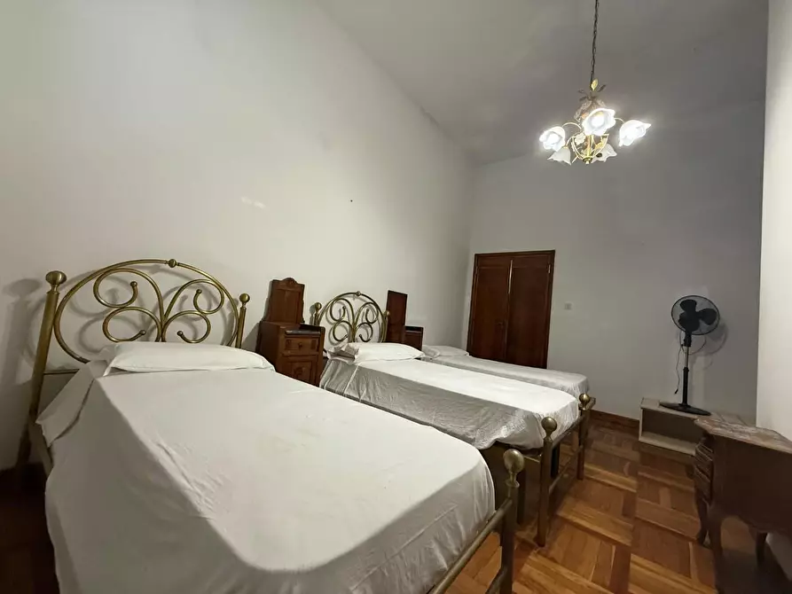 Immagine 19 di Villa in affitto  a Crespina Lorenzana