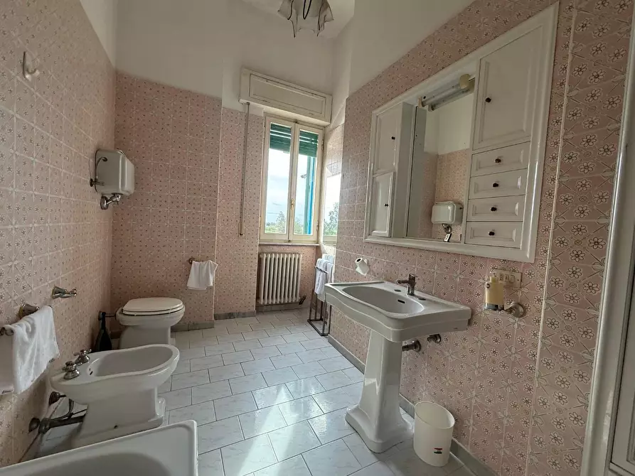 Immagine 14 di Villa in affitto  a Crespina Lorenzana