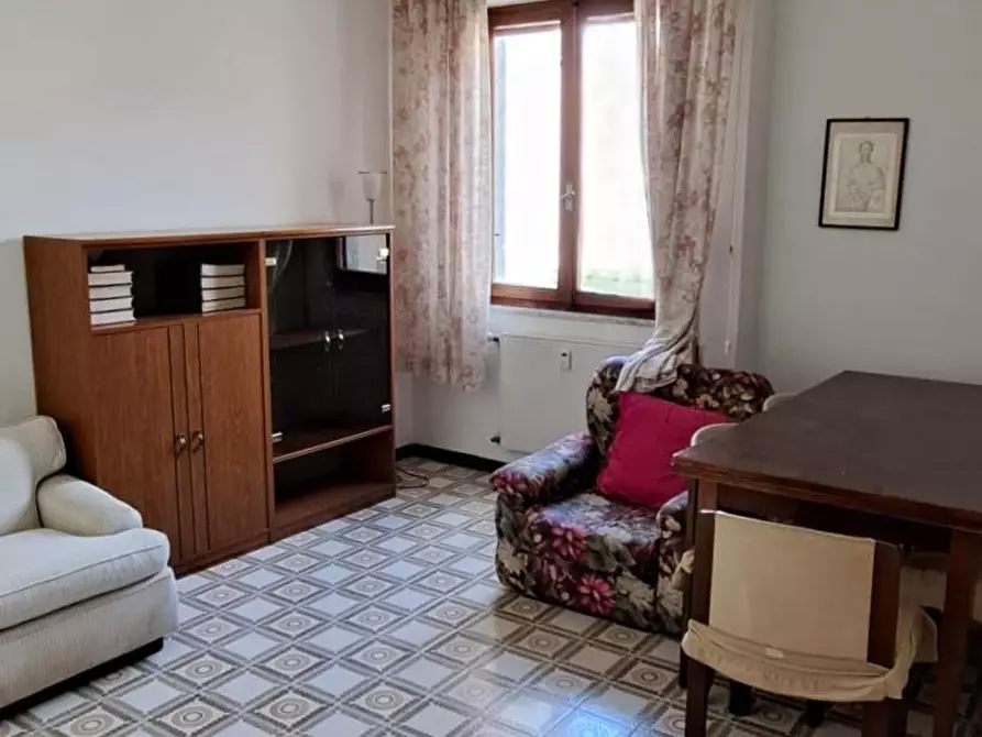 Immagine 12 di Appartamento in vendita  a Carrara