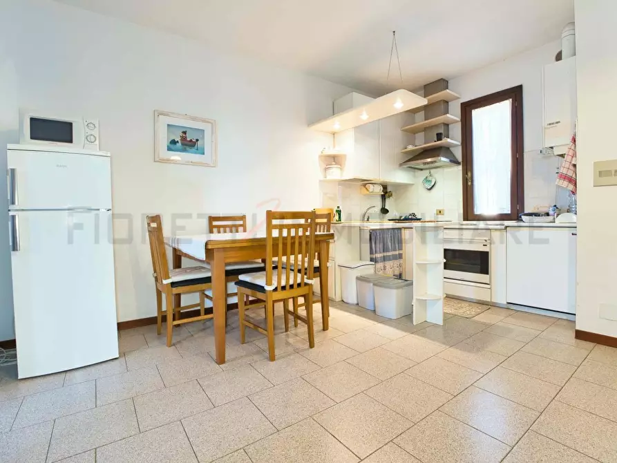 Immagine 5 di Appartamento in vendita  a Piombino