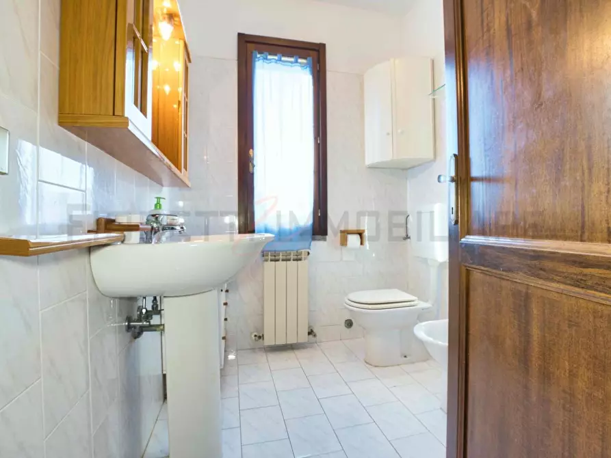 Immagine 24 di Appartamento in vendita  a Piombino