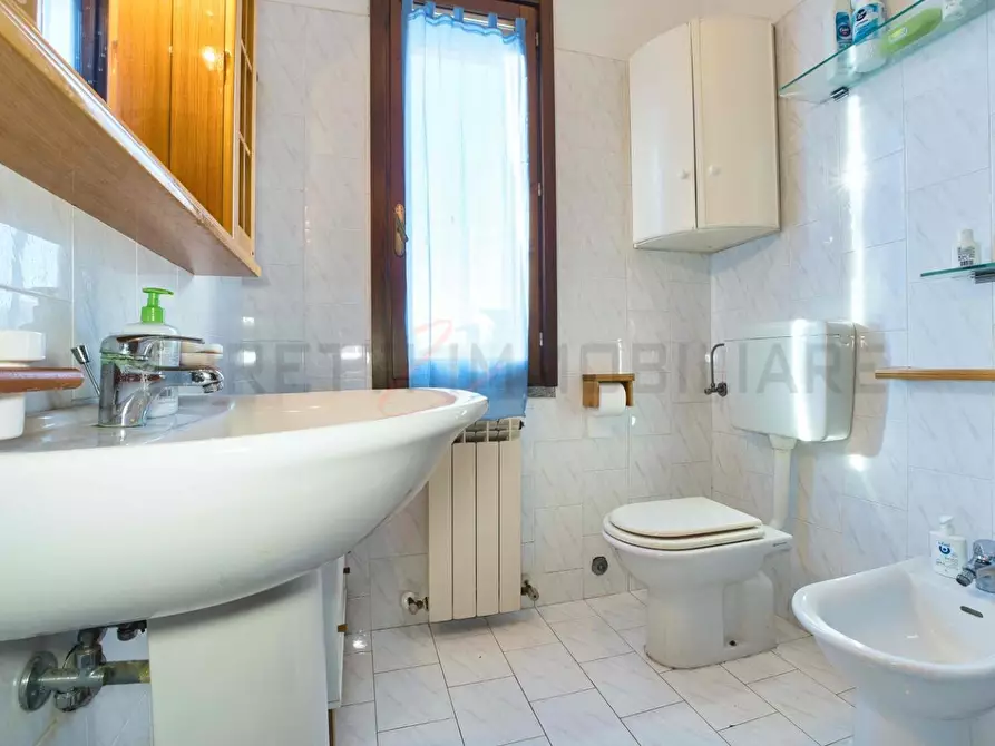 Immagine 25 di Appartamento in vendita  a Piombino