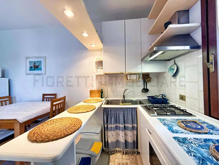 Immagine 11 di Appartamento in vendita  a Piombino